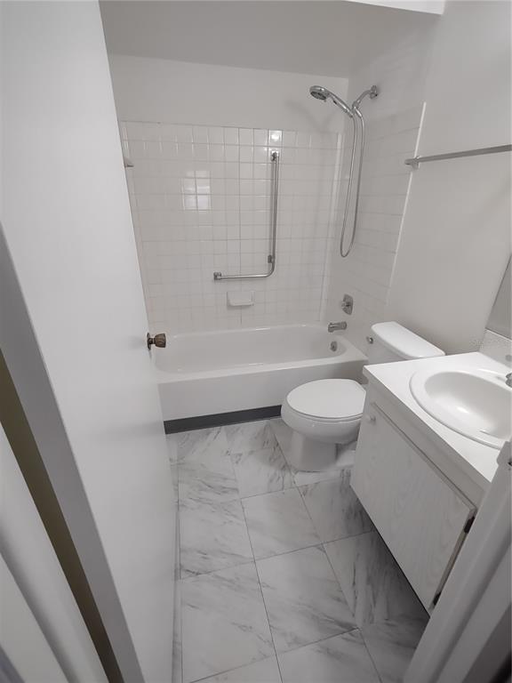 2465 Northside Drive, Unit 906 Clearwater, FL 33761 - Photo 19 of 33