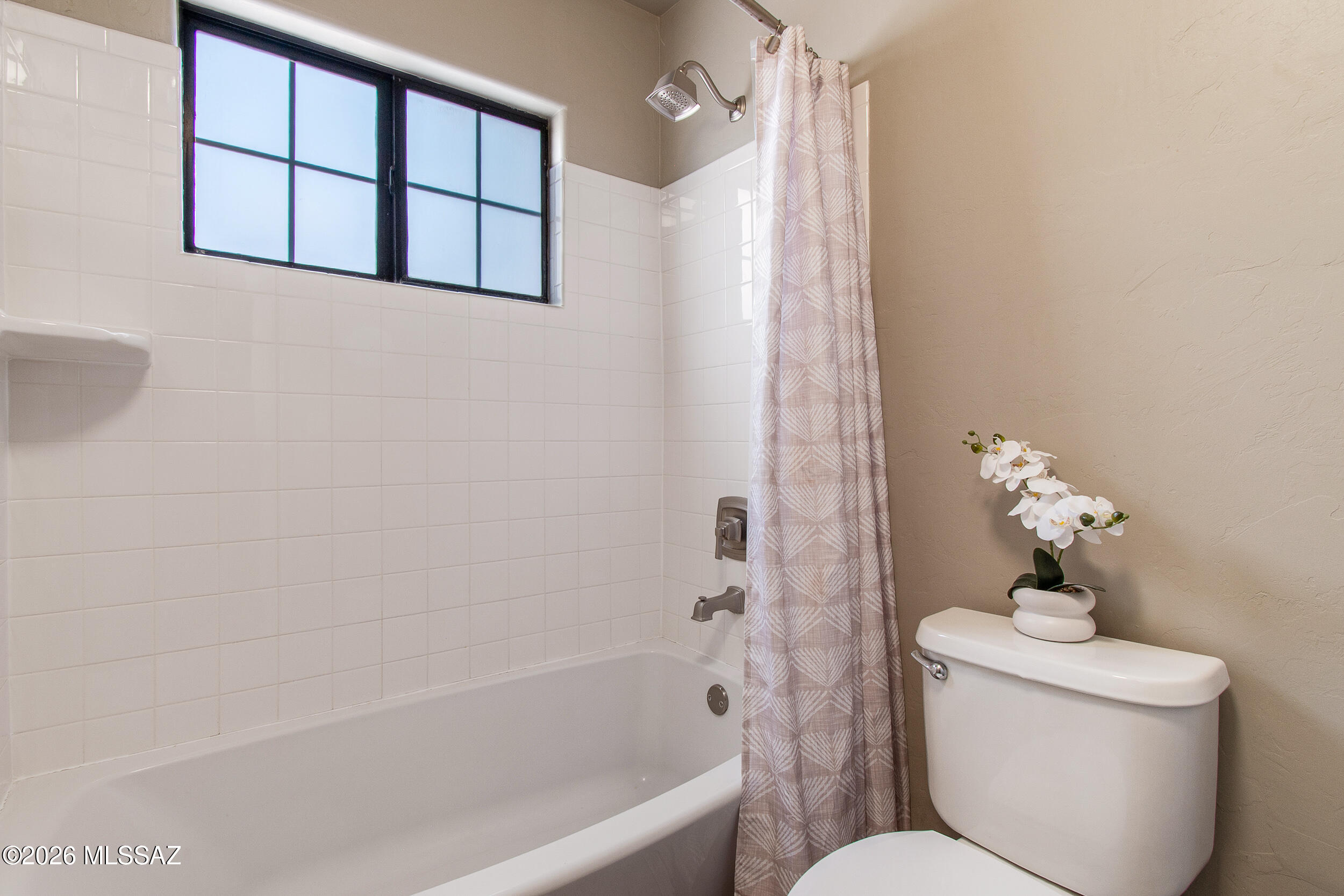 9133 East Dawn Post Road Tucson, AZ 85749 - Photo 45 of 50 Bathroom