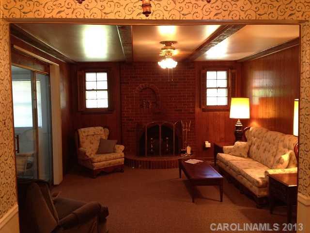 9104 Singingpine Road, Unit 12 Charlotte, NC 28214 - Photo 5 of 9 Gallery Image 5