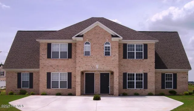 $275,000 | 2204 Dovedale Drive, Unit B, Greenville, NC 27834