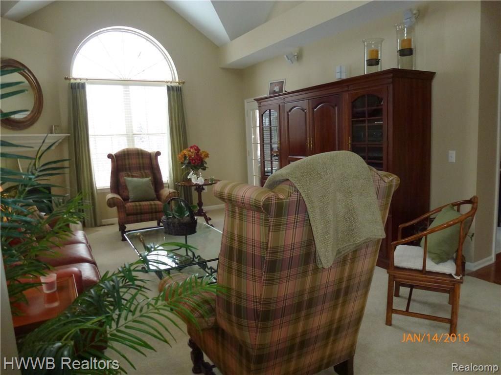 3709 Windingbrook Circle, Unit 85 Rochester Hills, MI 48309 - Photo 4 of 39