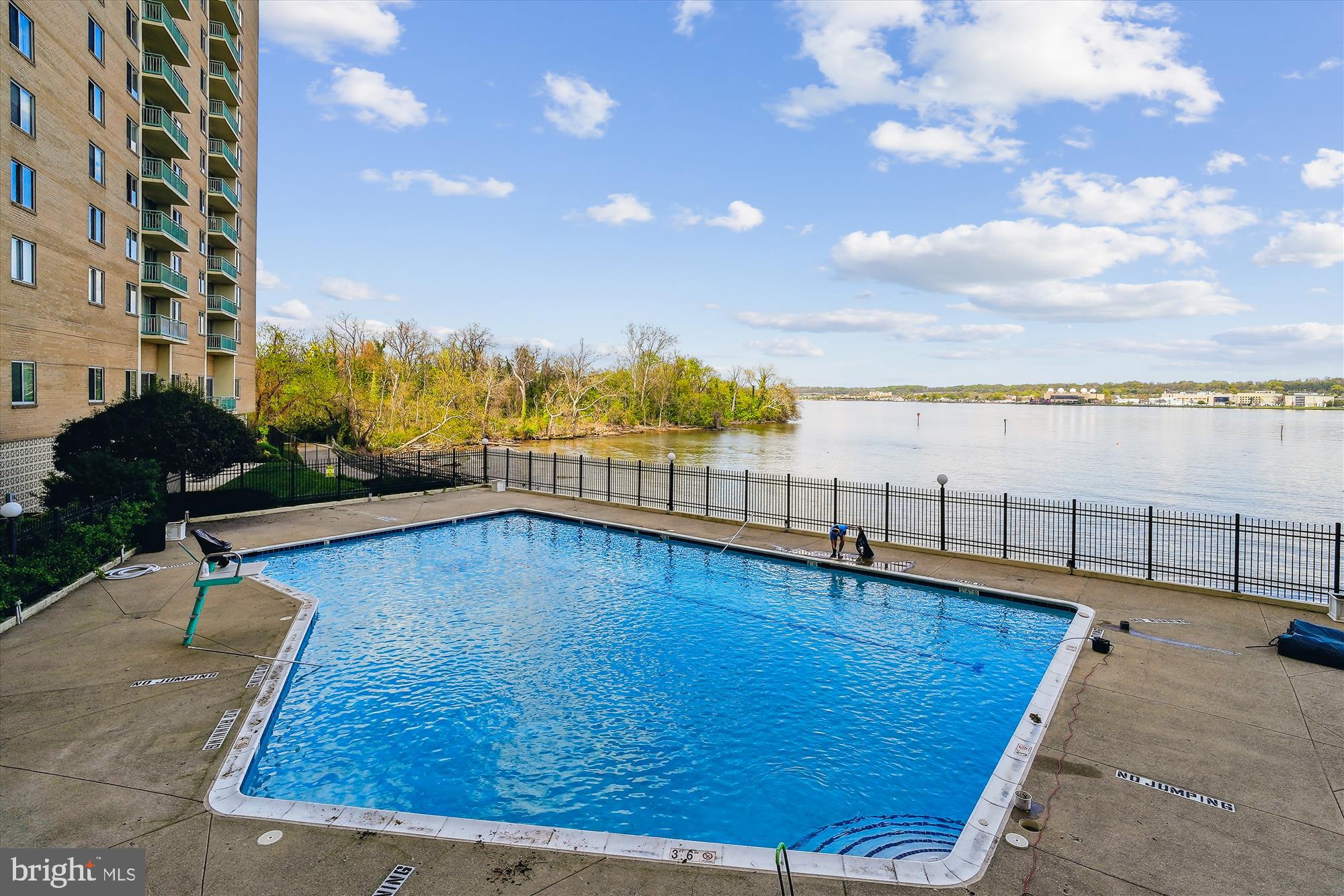 501 Slaters Lane, Unit 806 Alexandria, VA 22314 - Photo 1 of 68