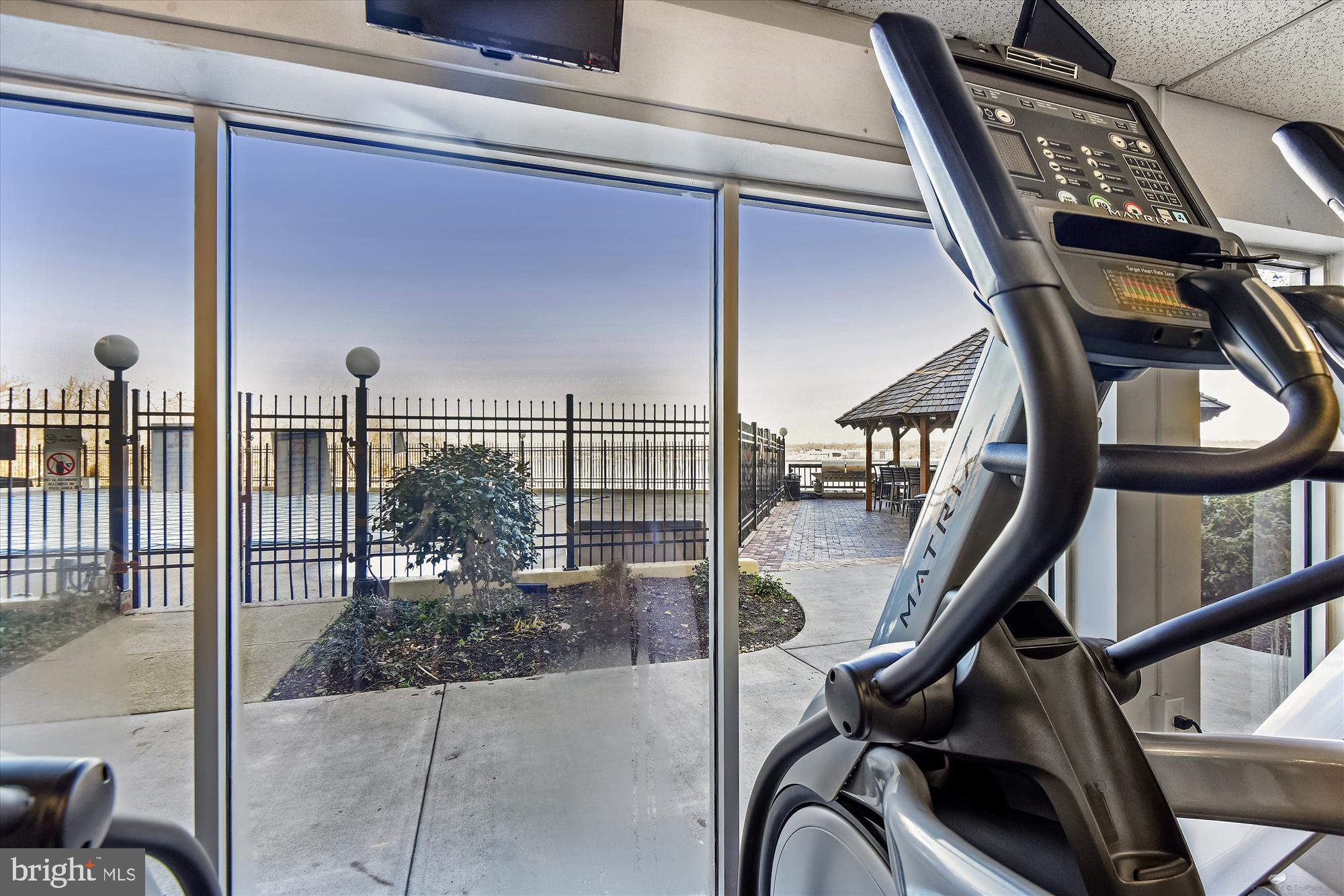 501 Slaters Lane, Unit 806 Alexandria, VA 22314 - Photo 52 of 68