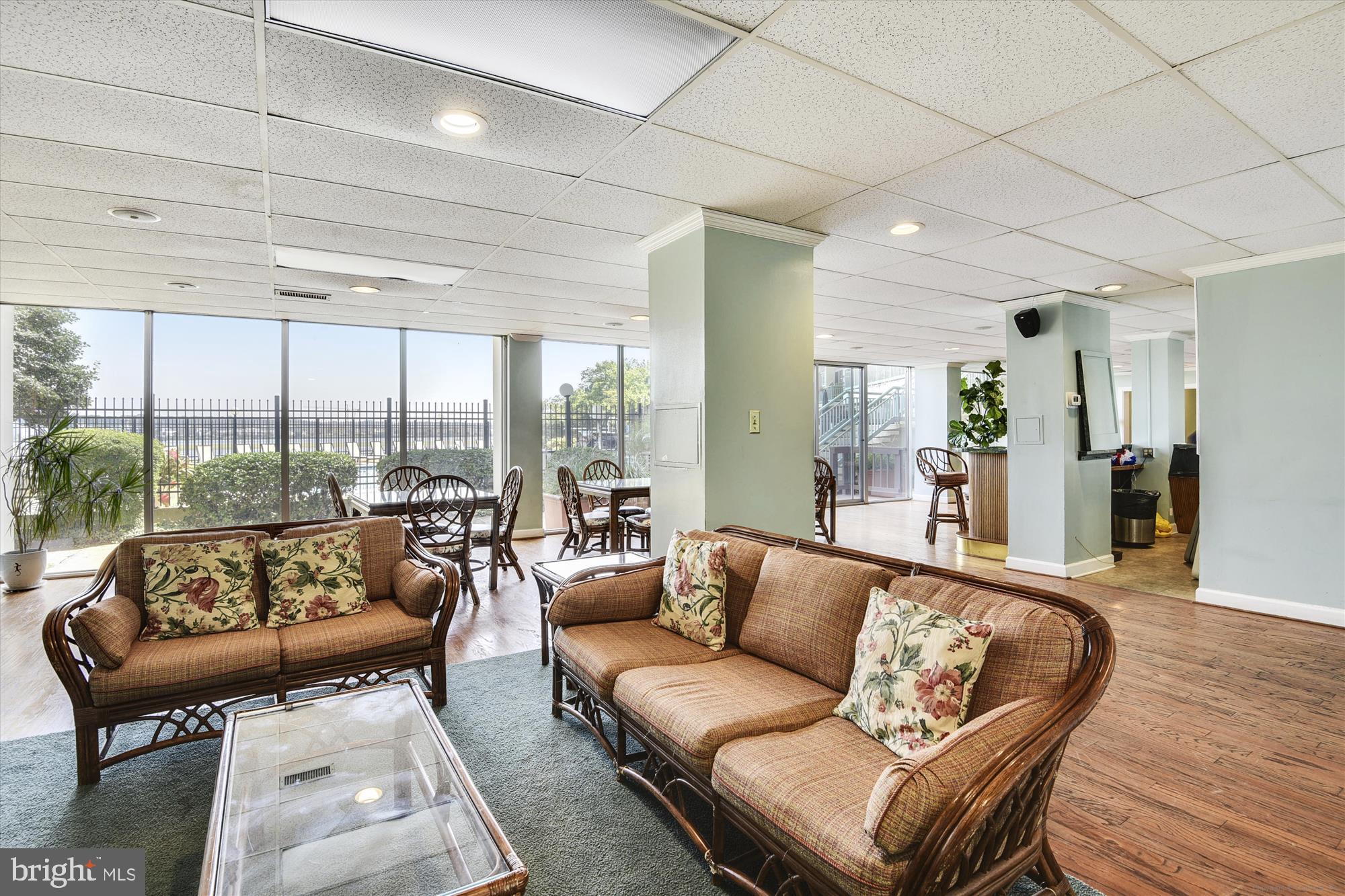 501 Slaters Lane, Unit 806 Alexandria, VA 22314 - Photo 7 of 68