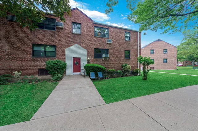 $289,000 | 80-65 Shore Parkway, Unit 254 | Lindenwood