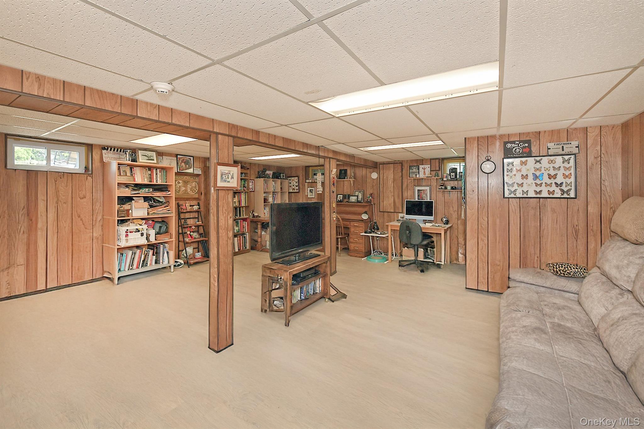 29 Abbot Road Smithtown, NY 11787 - Photo 34 of 40 Gallery Image 34