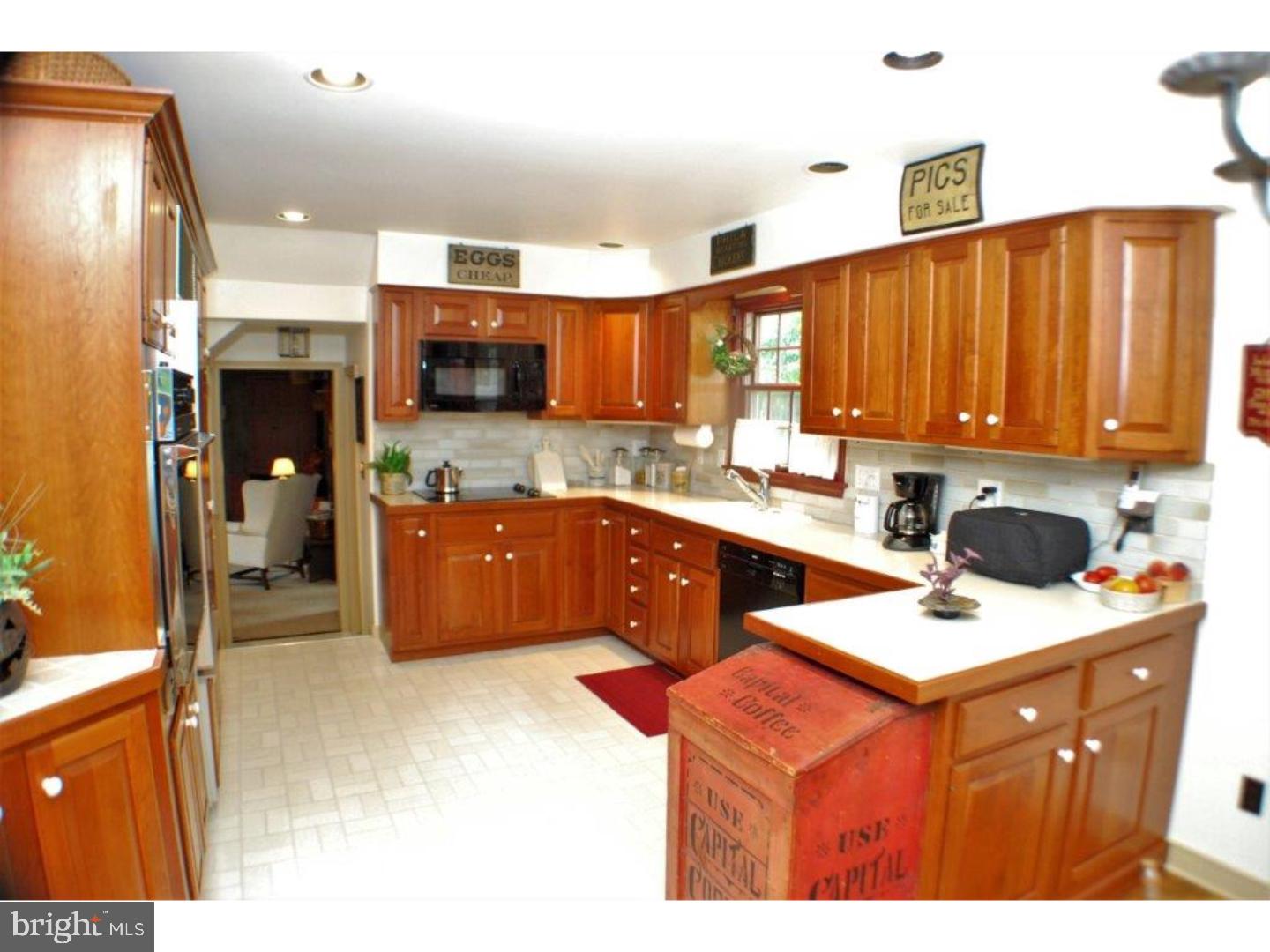 135 Avondale Road Norristown, PA 19403 - Photo 5 of 23 Gallery Image 5