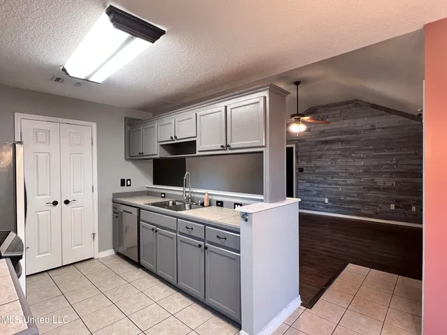 $1,750 | 13403 Libby Lane, Gulfport, MS 39503