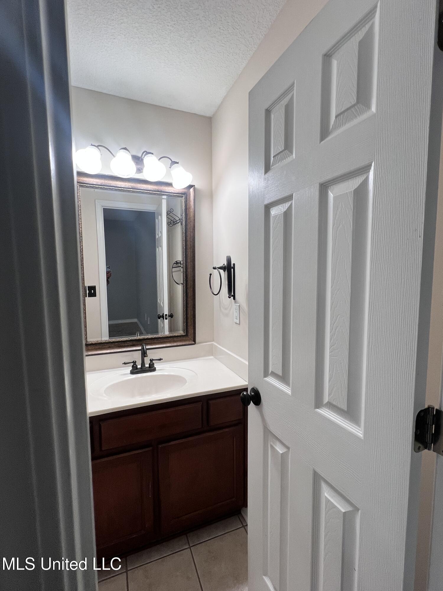 13403 Libby Lane Gulfport, MS 39503 - Photo 10 of 19 IMG_3492