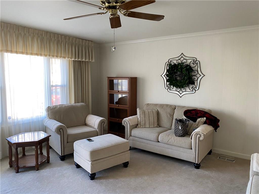 8237 Laughlin Drive Indianapolis, IN 46219 - Photo 4 of 9