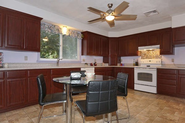 19 Fernglade Road Burlington, MA 01803 - Photo 9 of 27 Gallery Image 9