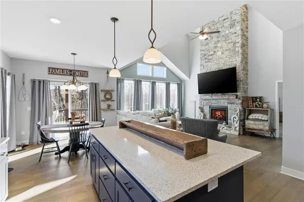 $649,000 | 2101 Petty Road, Kearney, MO 64060