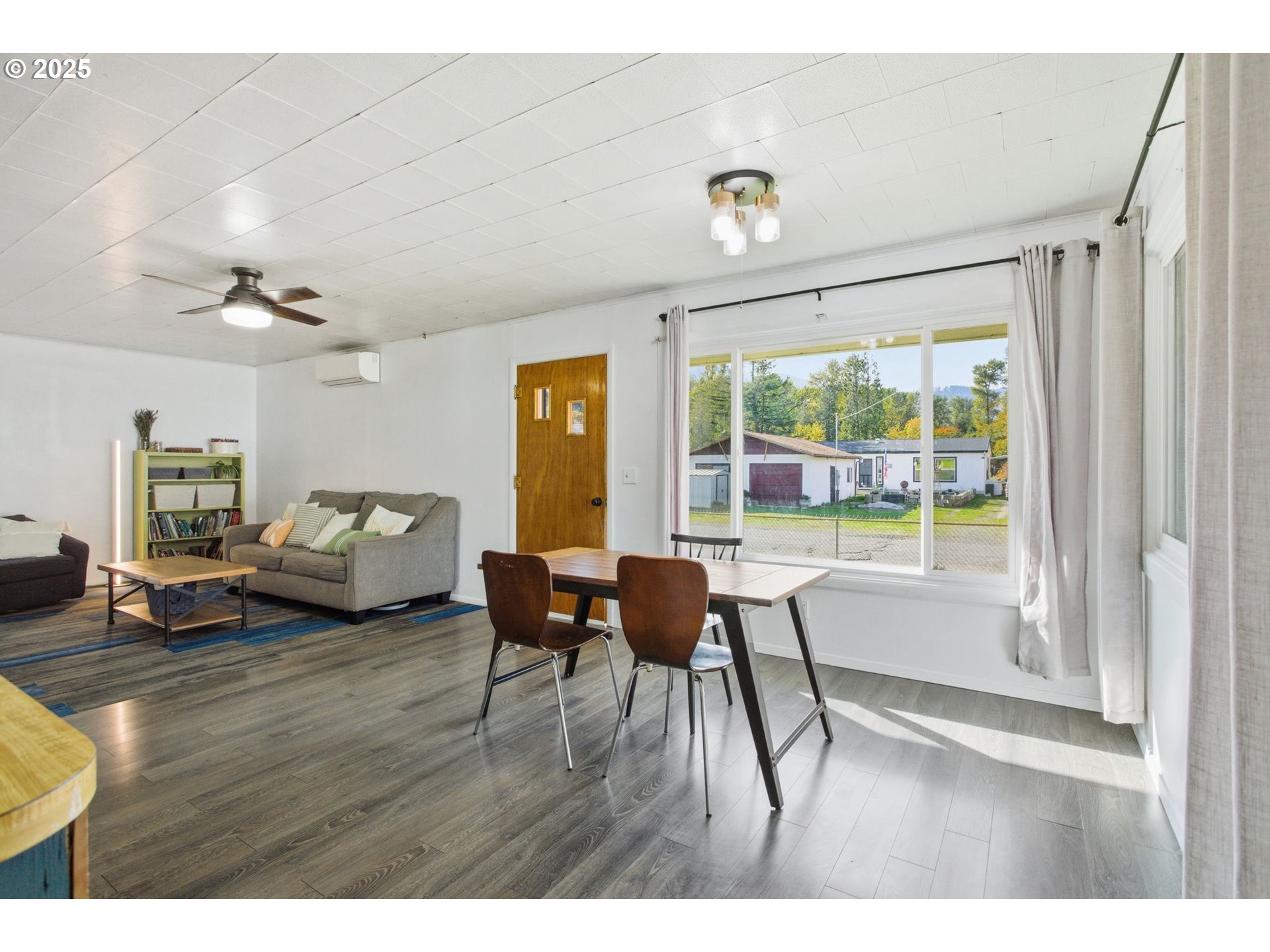 76395 River Road Oakridge, OR 97463 - Photo 16 of 38