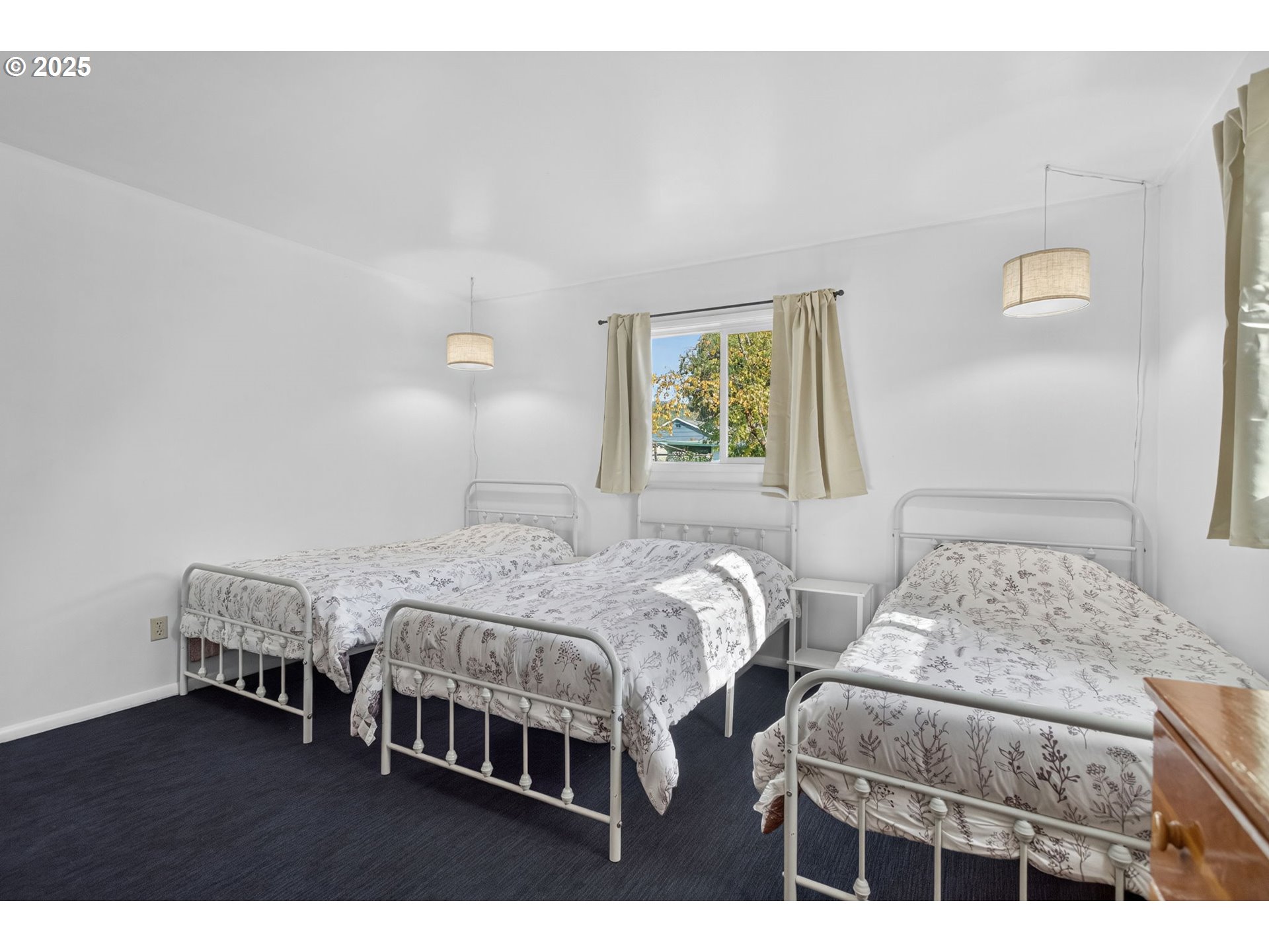 76395 River Road Oakridge, OR 97463 - Photo 20 of 38