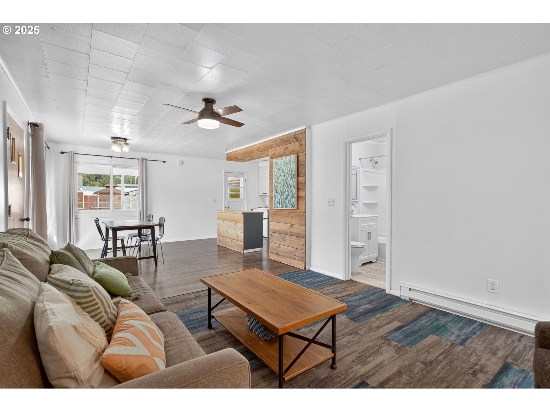 76395 River Road Oakridge, OR 97463 - Photo 7 of 38