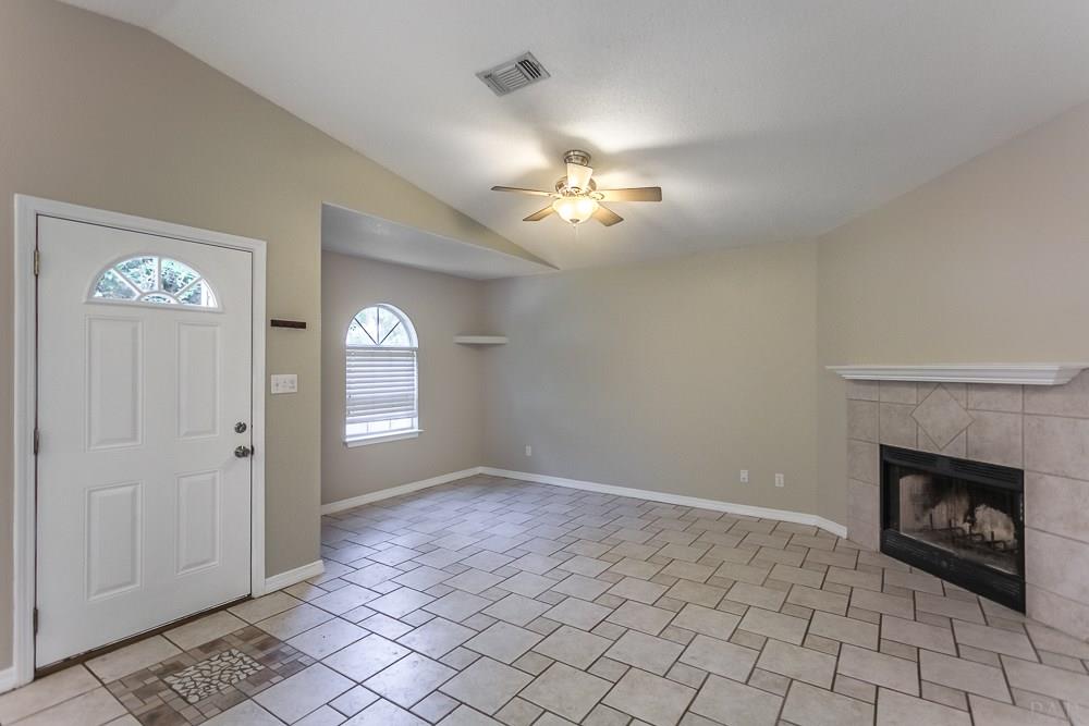 9251 Beatrice Road Pensacola, FL 32514 - Photo 6 of 39 Gallery Image 6