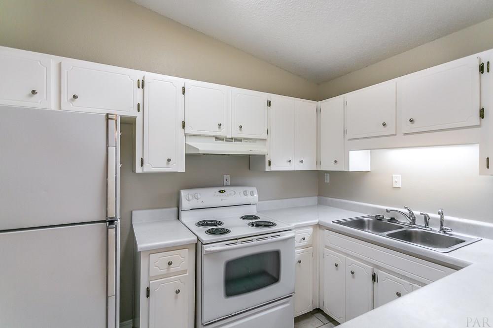 9251 Beatrice Road Pensacola, FL 32514 - Photo 10 of 39 Gallery Image 10
