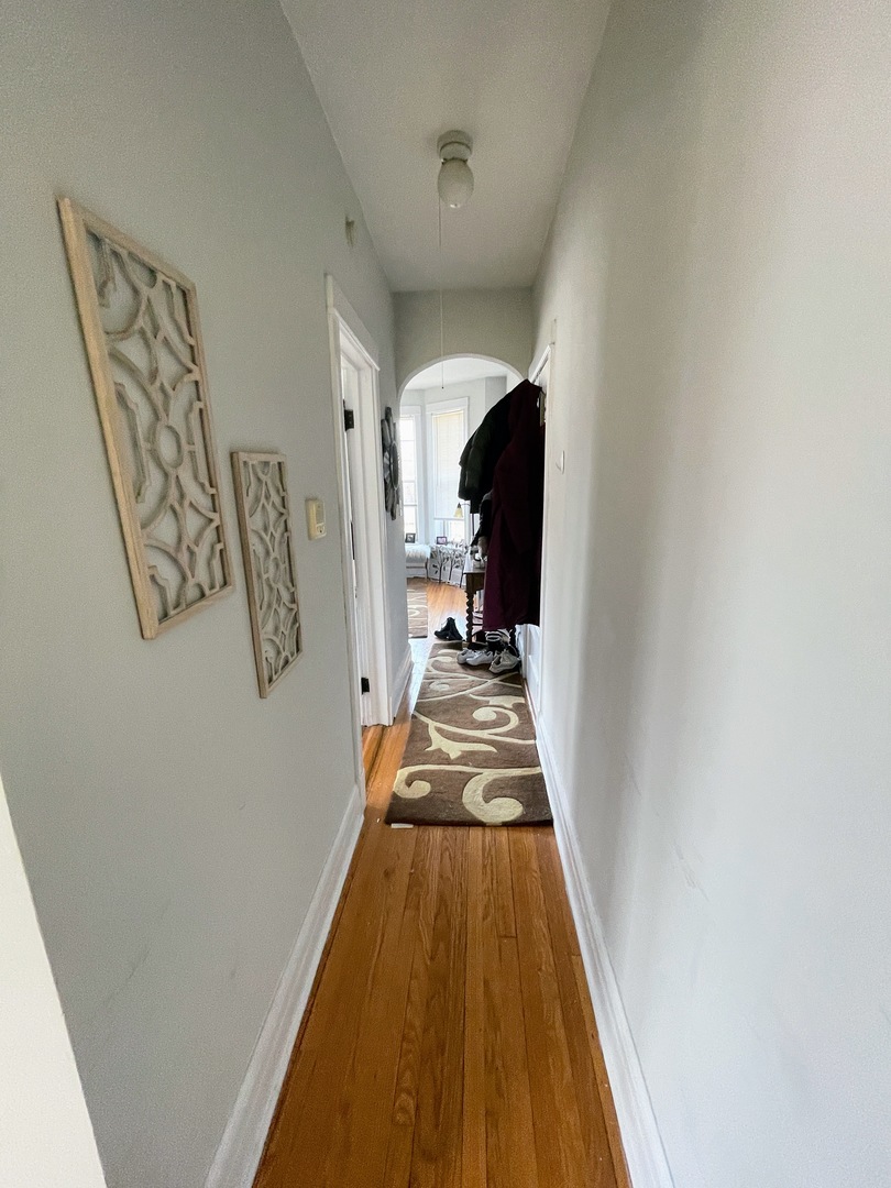 1111 West Grace Street, Unit 3R Chicago, IL 60613 - Photo 6 of 14