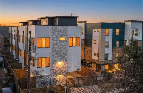 $549,000 | 2214 Annex Avenue, Unit 105, Dallas, TX 75204