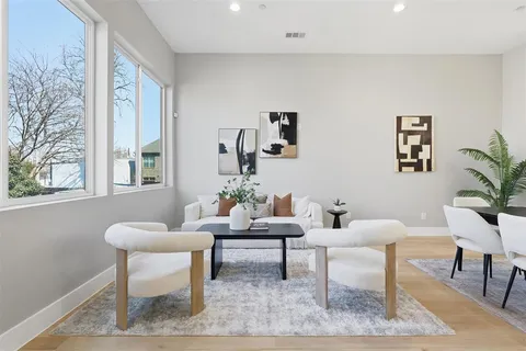 $549,000 | 2214 Annex Avenue, Unit 105, Dallas, TX 75204