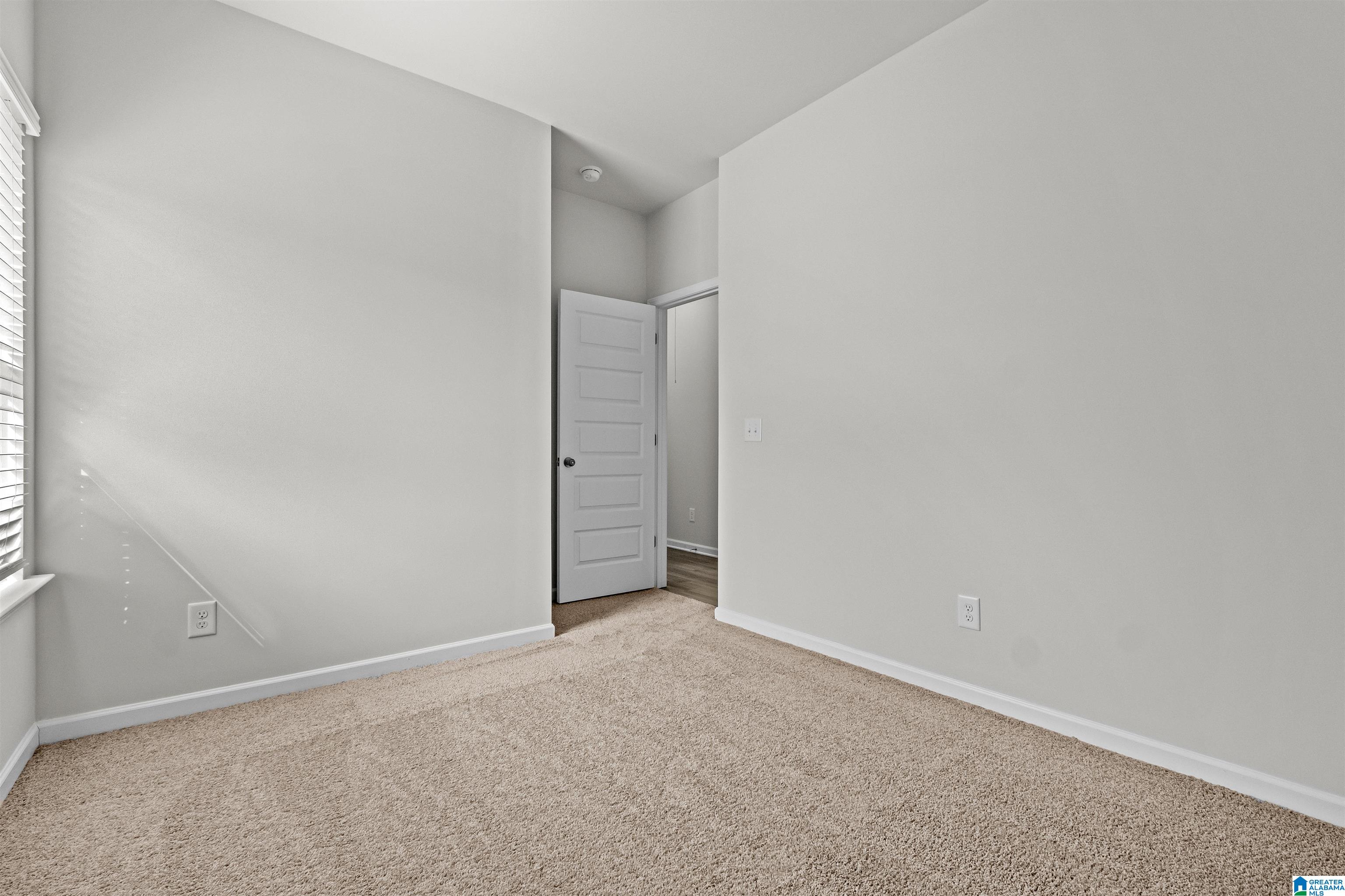 555 Ridge Circle Odenville, AL 35120 - Photo 9 of 35