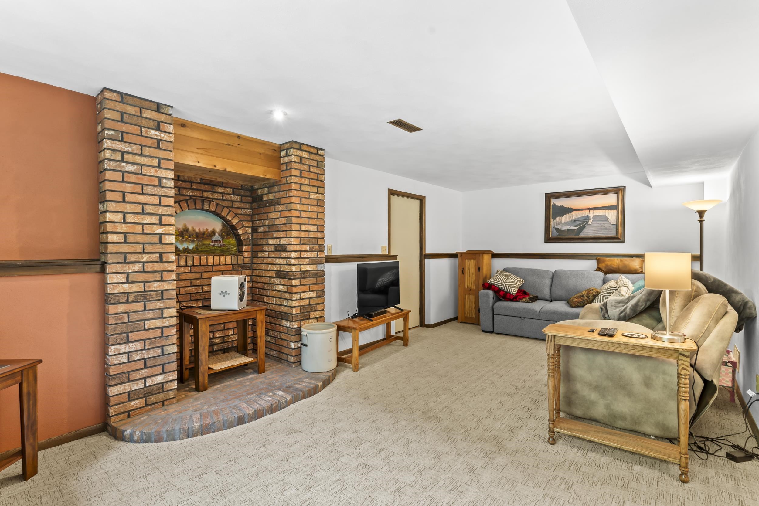 1261 Gavin Road Neenah, WI 54956 - Photo 14 of 23 Gallery Image 14
