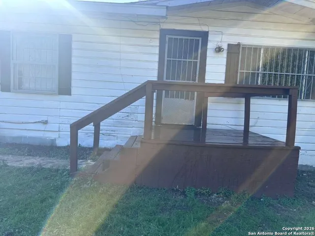 $1,150 | 5134 Hillburn Drive, San Antonio, TX 78242