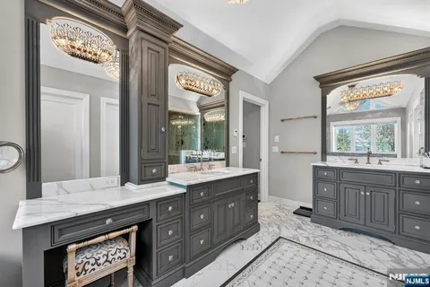 $2,899,000 | 54 Hamilton Drive East, North Caldwell, NJ 07006