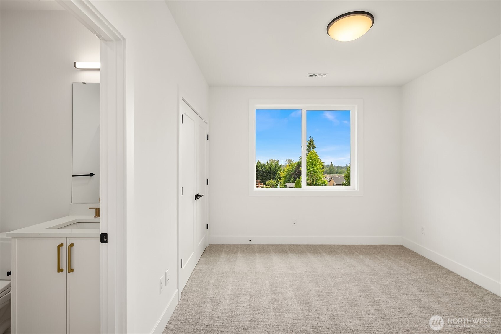 465 Orcas Avenue Northeast Renton, WA 98059 - Photo 32 of 40