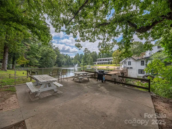 a view of a bench in a backyard