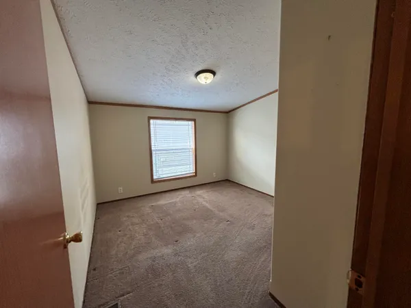 $40,000 | 6704 Mill Stream Lane, Lansing, MI 48911