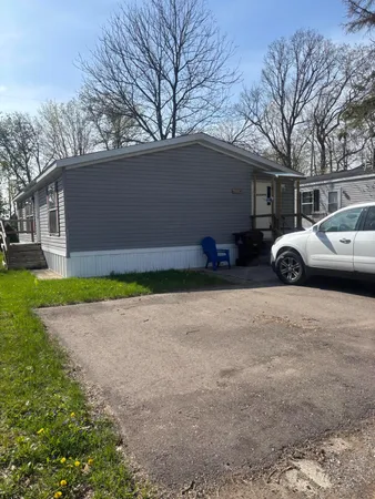 $43,900 | 6704 Mill Stream Lane, Lansing, MI 48911