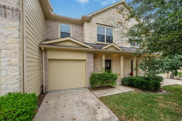 $264,000 | 16020 Fountainview Drive, Unit 21, Montgomery, TX 77356
