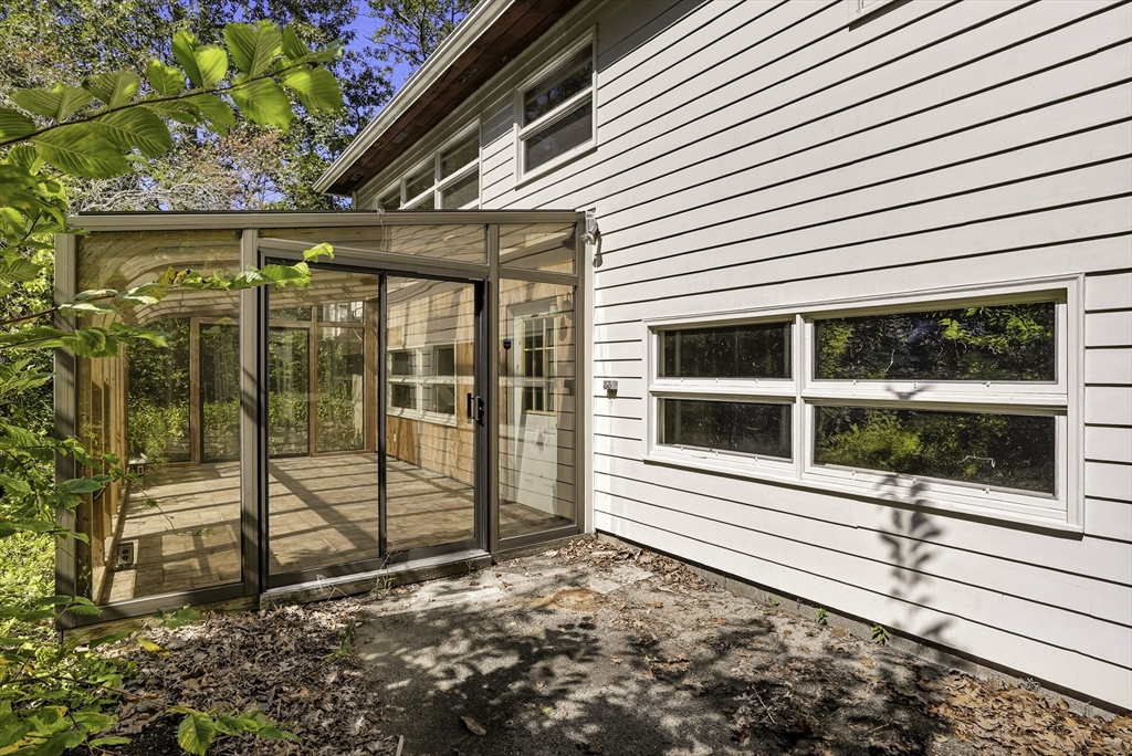 77 Prospect Street Upton, MA 01568 - Photo 8 of 39