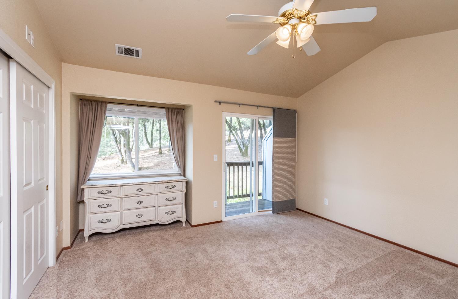 1384 Oak Ridge Drive Colfax, CA 95713 - Photo 17 of 36