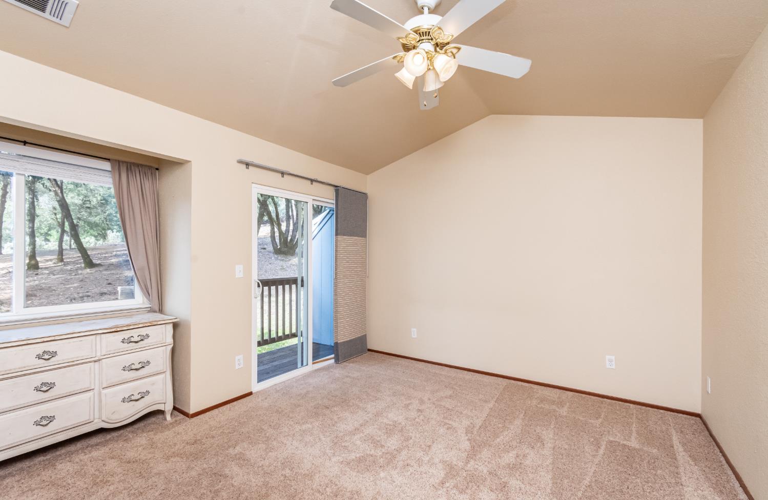 1384 Oak Ridge Drive Colfax, CA 95713 - Photo 18 of 36