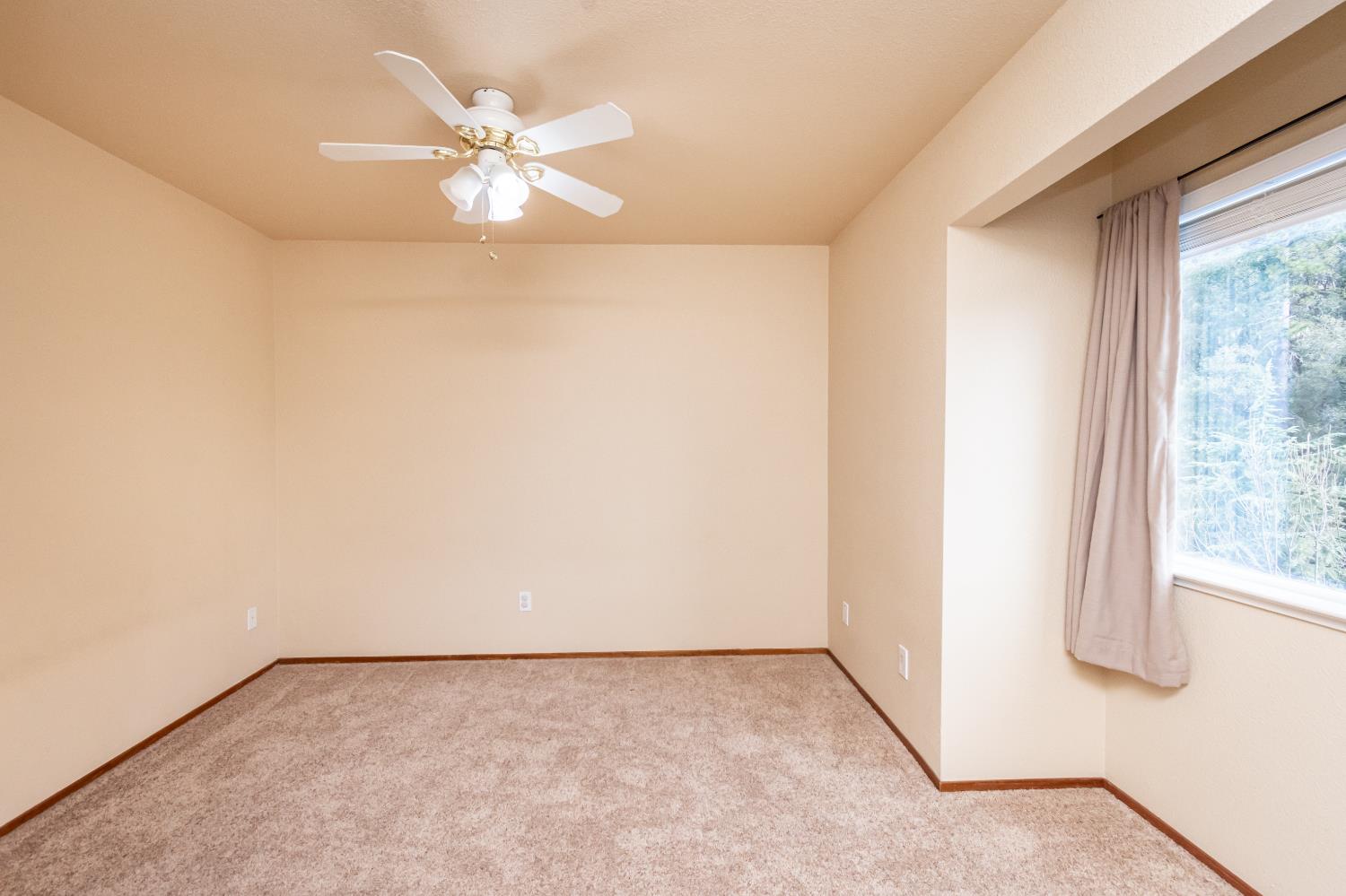 1384 Oak Ridge Drive Colfax, CA 95713 - Photo 25 of 36