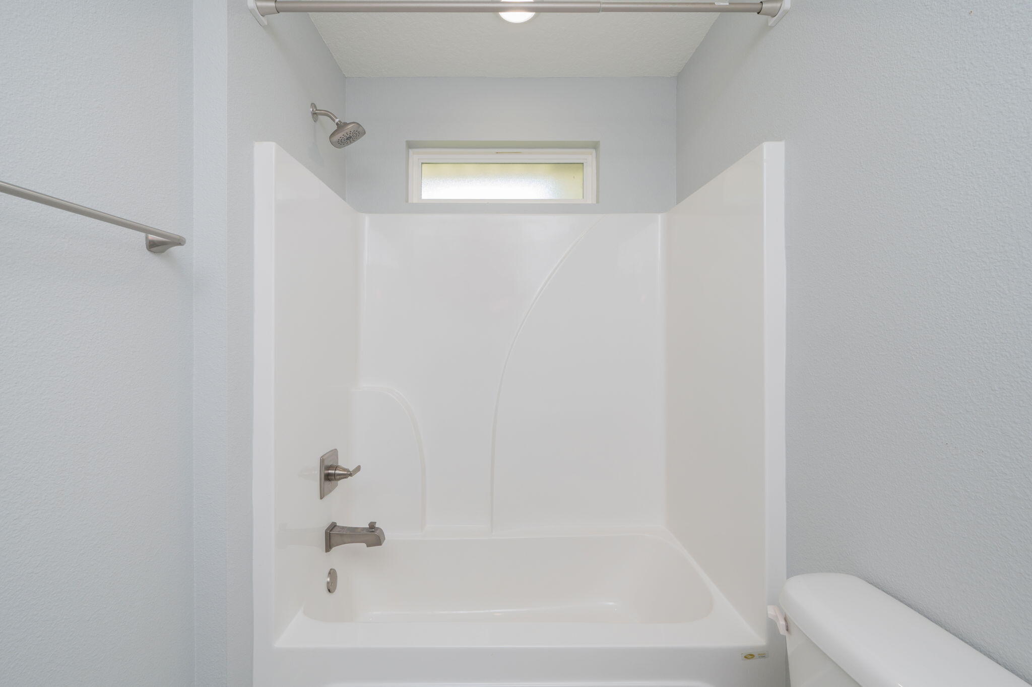 6125 Quintette Road Pace, FL 32571 - Photo 49 of 71 a bathroom with a bathtub