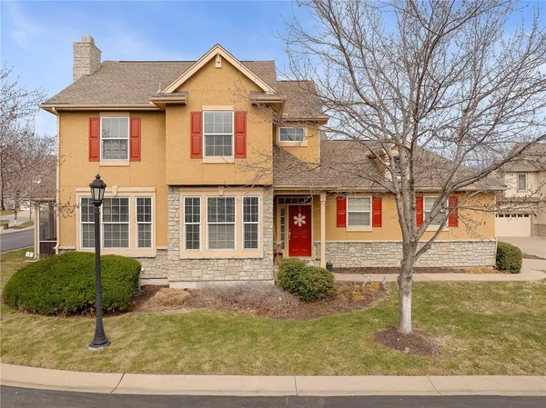 $430,000 | 9803 Nieman Place, Overland Park, KS 66214