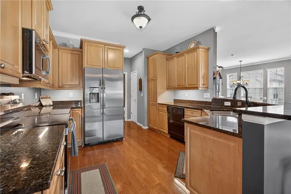 $430,000 | 9803 Nieman Place, Overland Park, KS 66214