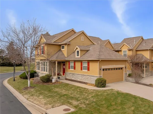 $430,000 | 9803 Nieman Place, Overland Park, KS 66214