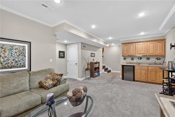 $430,000 | 9803 Nieman Place, Overland Park, KS 66214