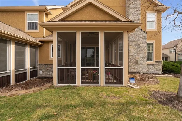 $430,000 | 9803 Nieman Place, Overland Park, KS 66214