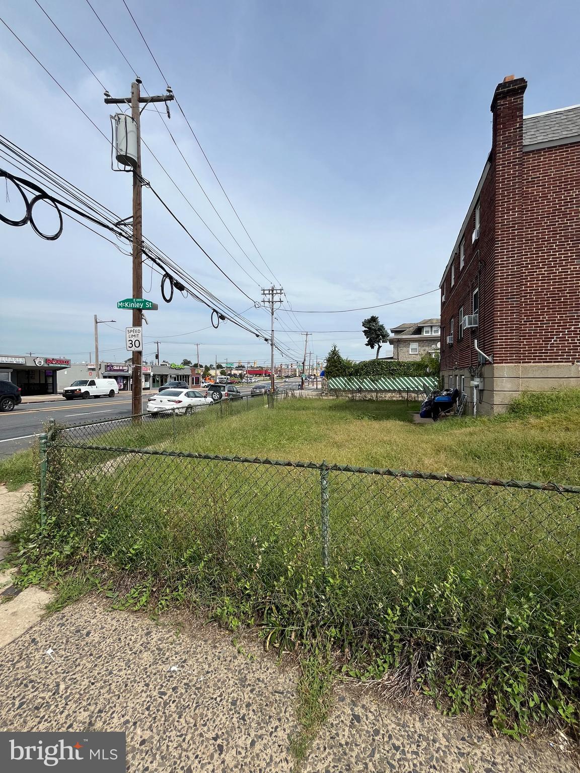 2001 R McKinley Street Philadelphia, PA 19149 - Photo 2 of 4