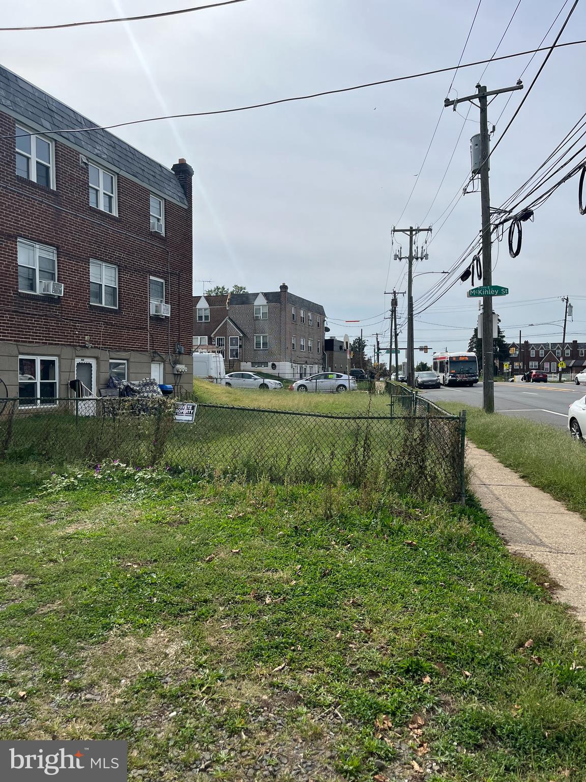 2001 R McKinley Street Philadelphia, PA 19149 - Photo 3 of 4