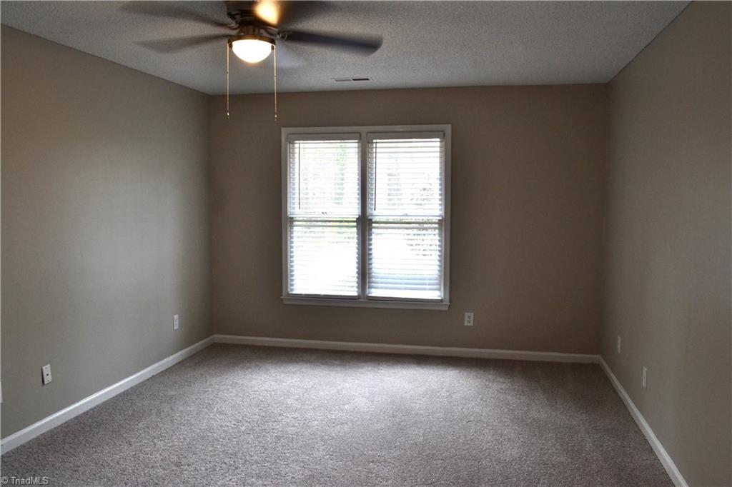 410 Shadybrook Road High Point, NC 27265 - Photo 17 of 43