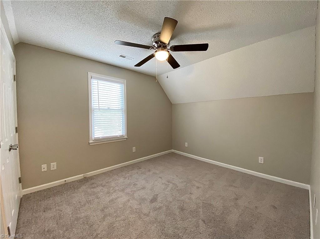 410 Shadybrook Road High Point, NC 27265 - Photo 25 of 43
