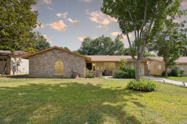 $1,800 | 6738 Spring Manor Street, San Antonio, TX 78249