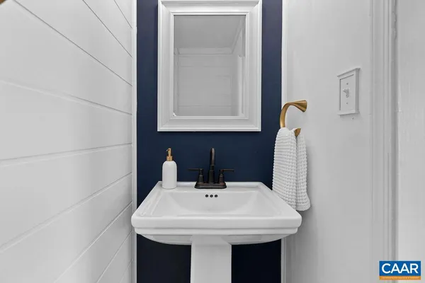 $1,250,000 | 23 Lookaway Hills Drive, Afton, VA 22920