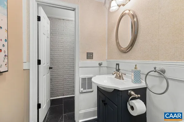 $1,250,000 | 23 Lookaway Hills Drive, Afton, VA 22920